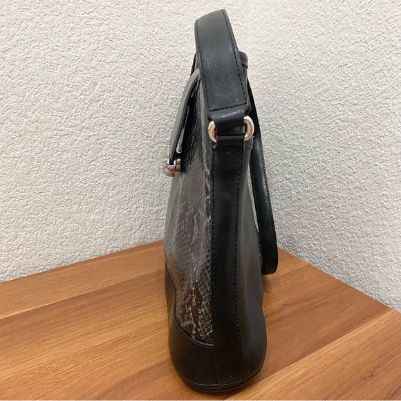 Vintage BRIGHTON Black Snakeskin Leather Adjustable Strap Shoulder Bag - Picture 13 of 16